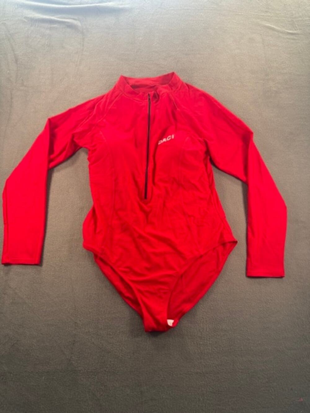 DACI RED LONG SLEEVE ONE-PIECE RASH GUARD SWIMSUIT ( SIZE XL )